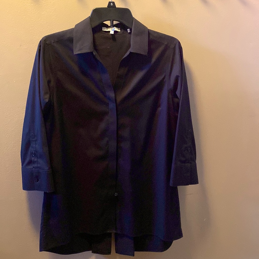 FOXCROFT women’s black button down shirt high low design pleated back 3/4 sleeve